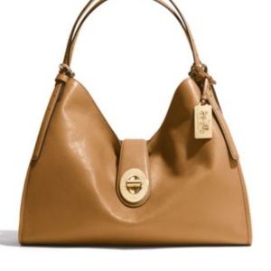 NWT - Authentic Coach Madison Carlyle XL in tan